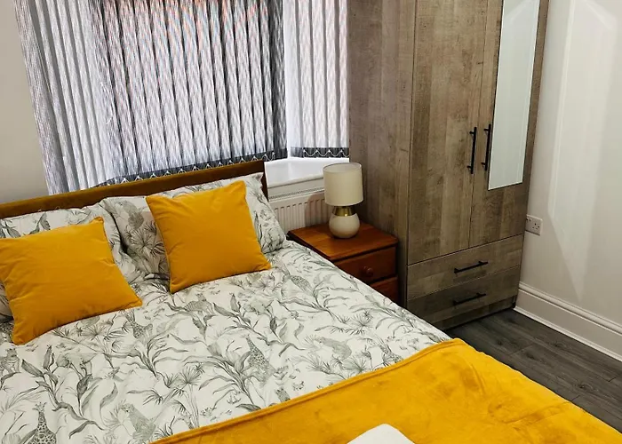 Chaucer House Retreat - Leicester